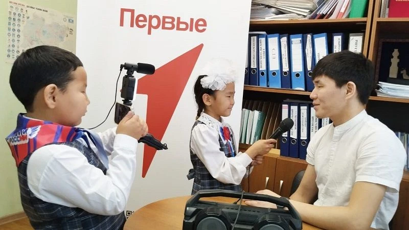 Взгляд молодого педагога: «Арктические хранители» поговорили с Николаем Дмитрьевым