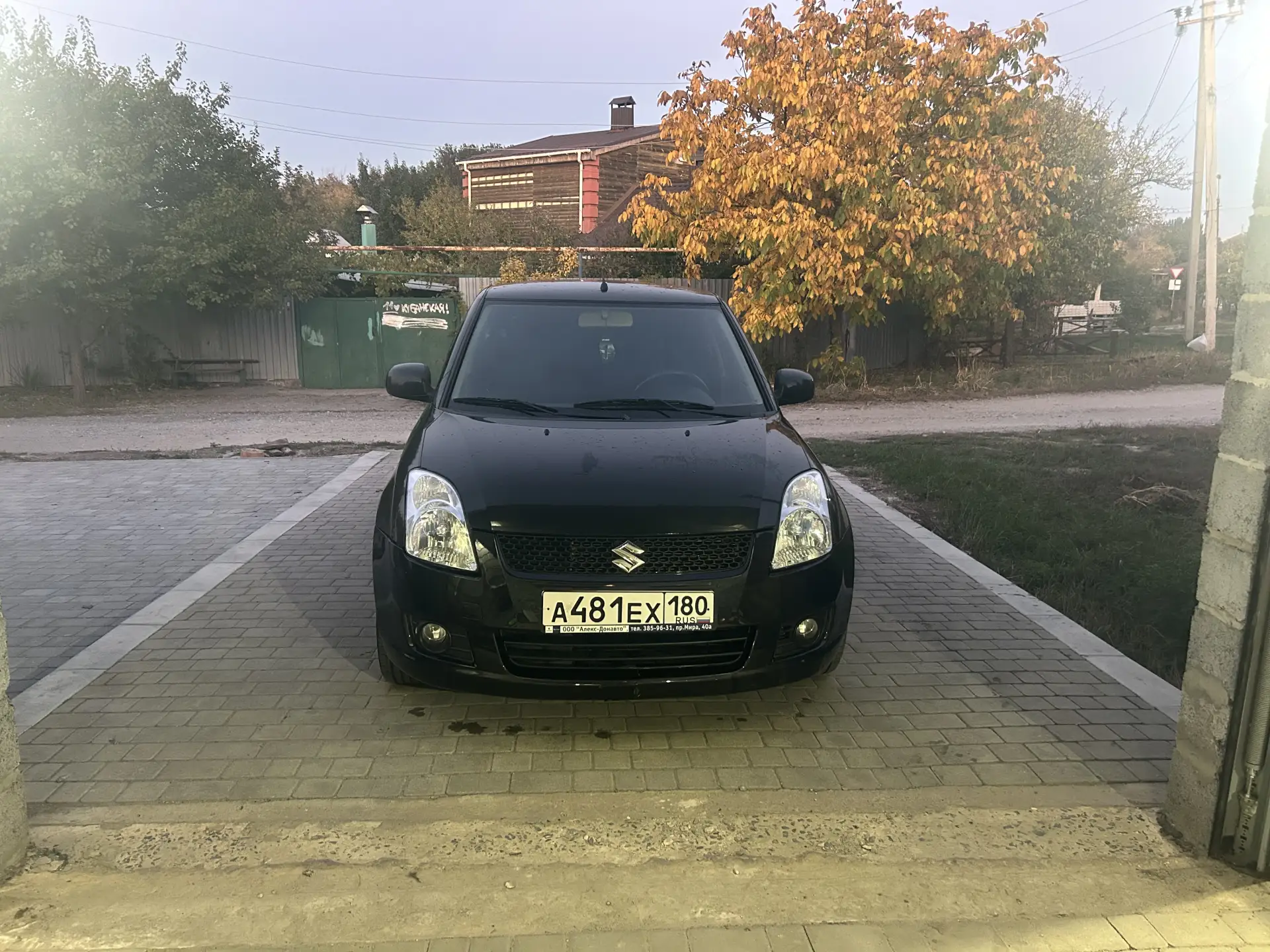 Продам Сузуки свифт 2010 года, механика. Один владелец, покупалась у официального дилер...