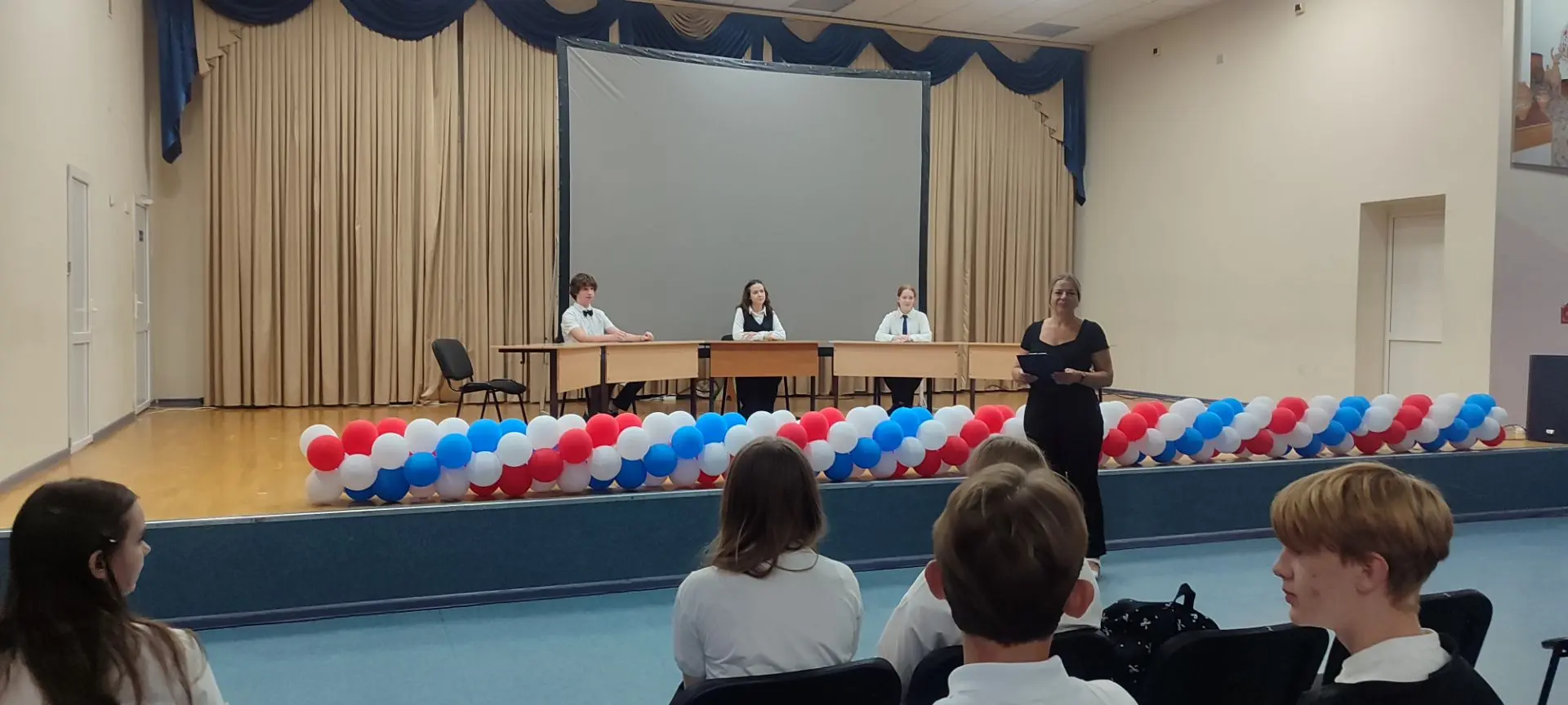 💪Сегодня в актовом зале школы прошли дебаты кандидатов в лидеры школы.