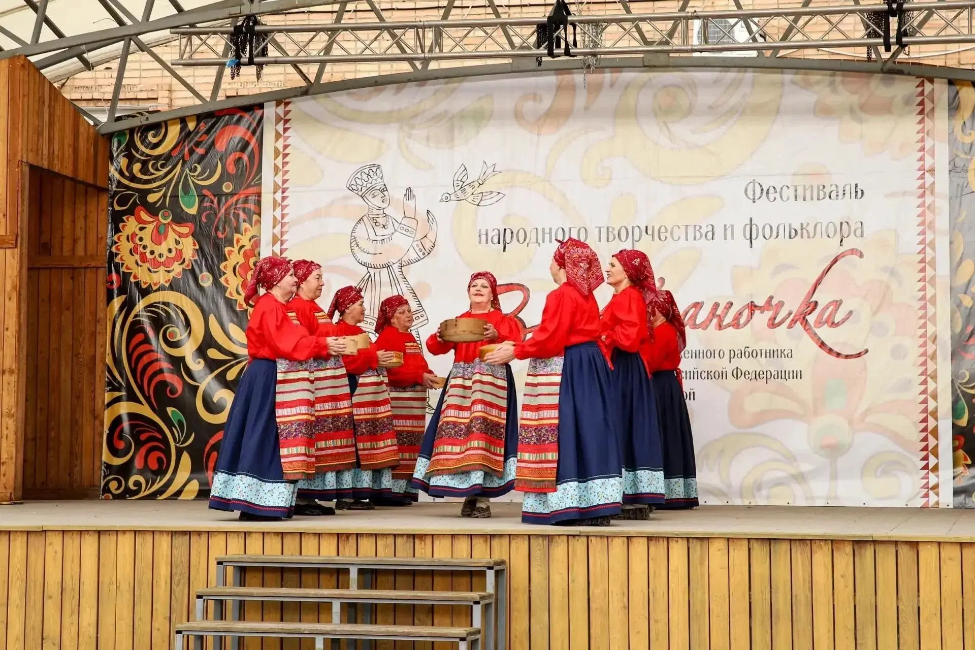 💫🎉 Творчество, которое объединяет: VII фестиваль «Зарайчаночка» в Зарайском центральн...