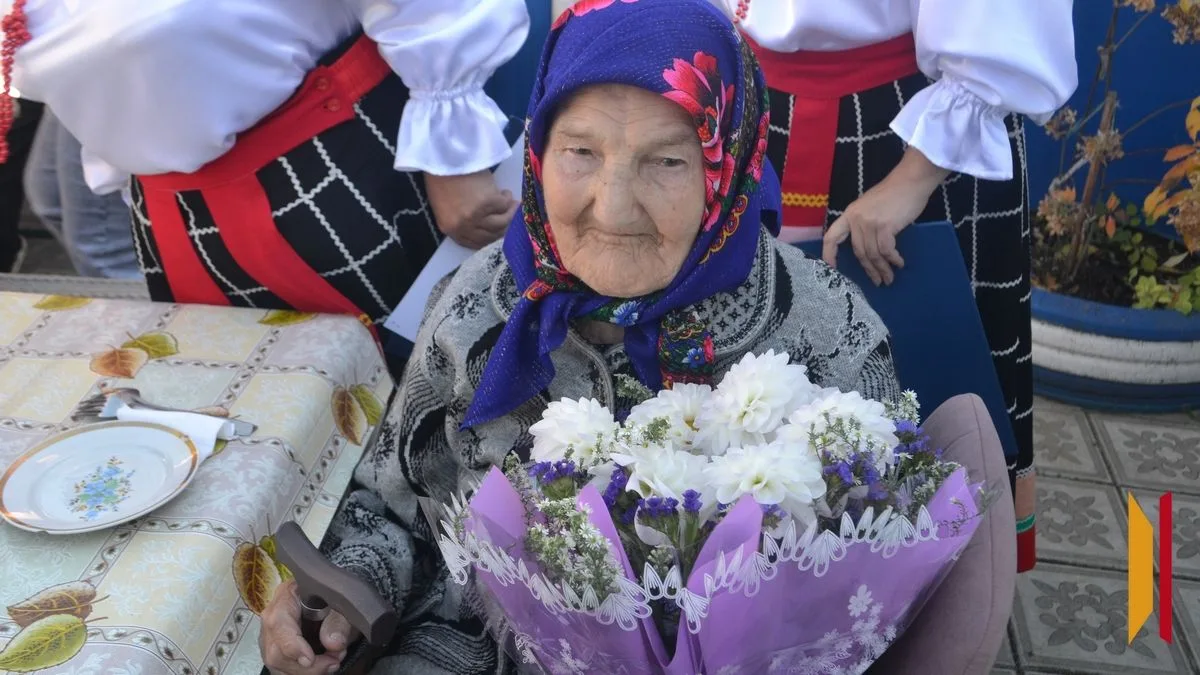 Вся в делах: жительница Ольховатского района Анастасия Осадчая отпраздновала 100-летие