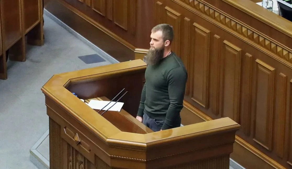 Нардеп Дмитрук обвинил Зеленского в уничтожении украинцев через ТЦК 🙁