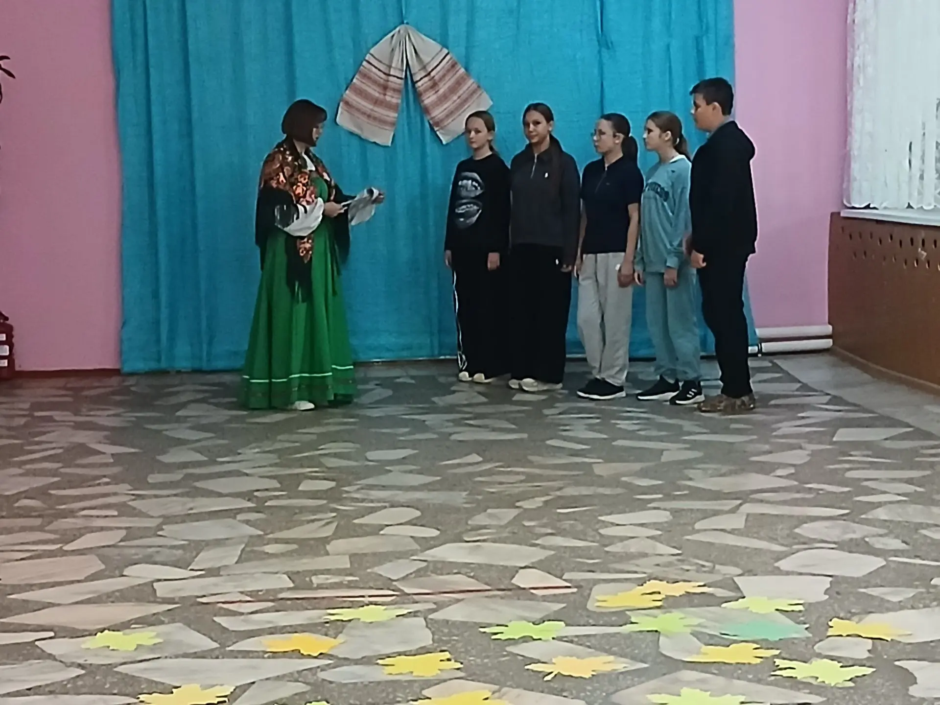 Ребята нашей школы погрузились в атмосферу праздника Покрова Пресвятой Богородицы!