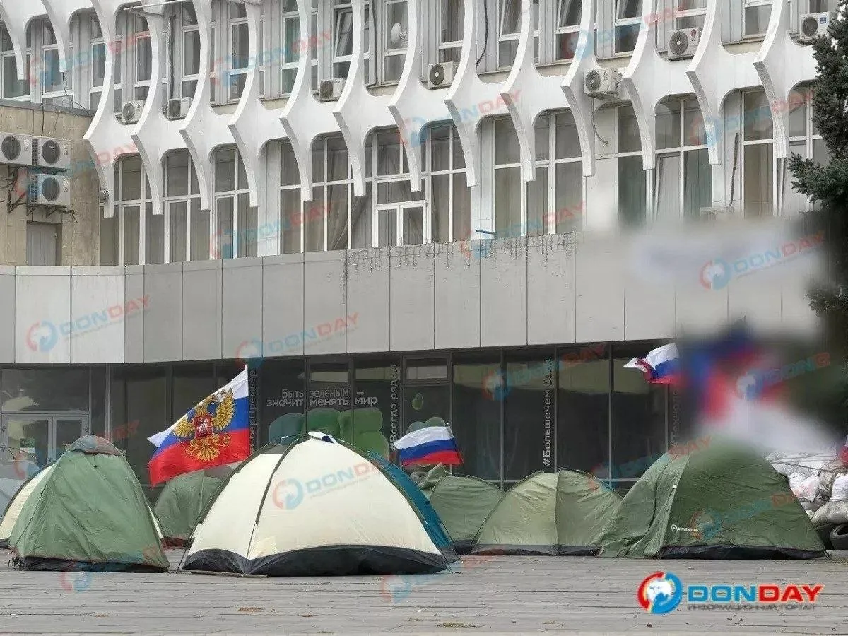 😮🎬️В центре Ростова заметили съемочную площадку