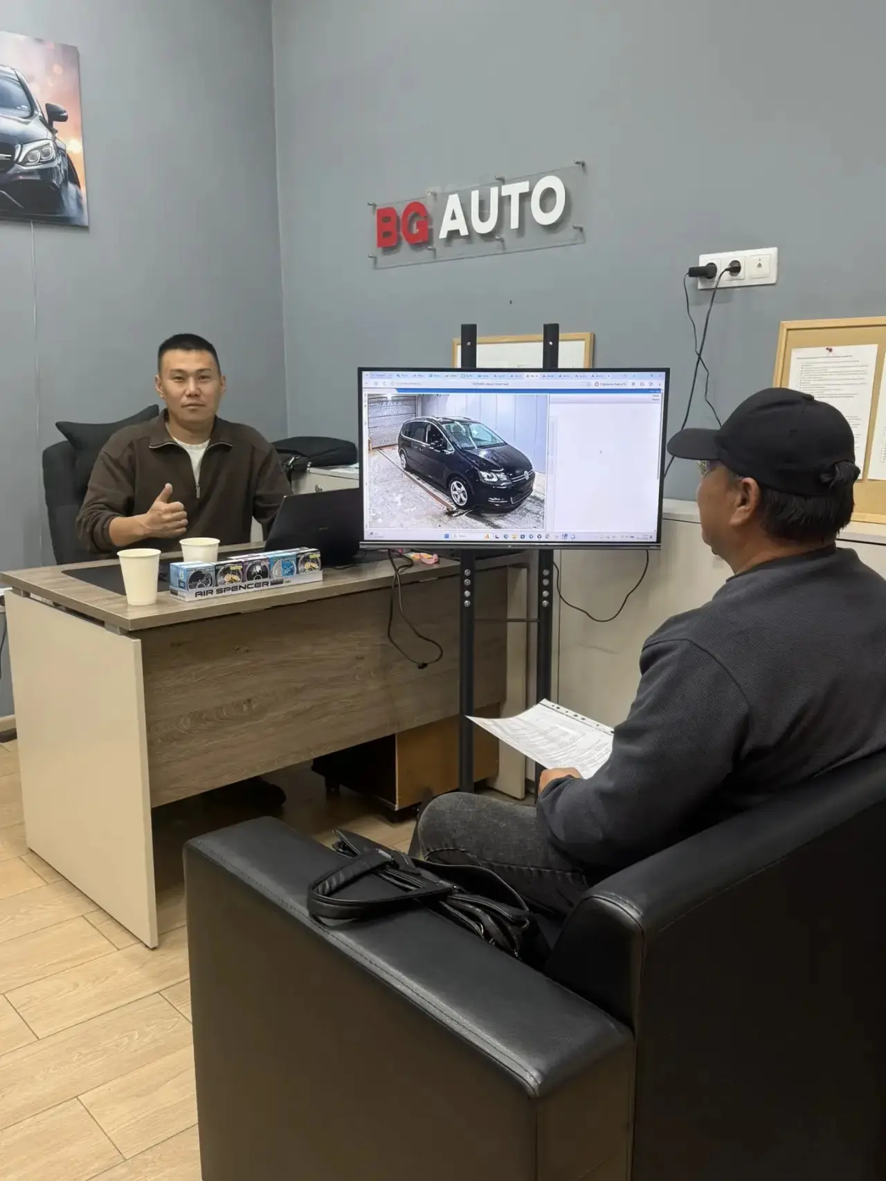 заключили договор с Львом из г . Улан-Удэ на VOLKSWAGEN SHARAN TSI HIGH LINE 📝✍🏻