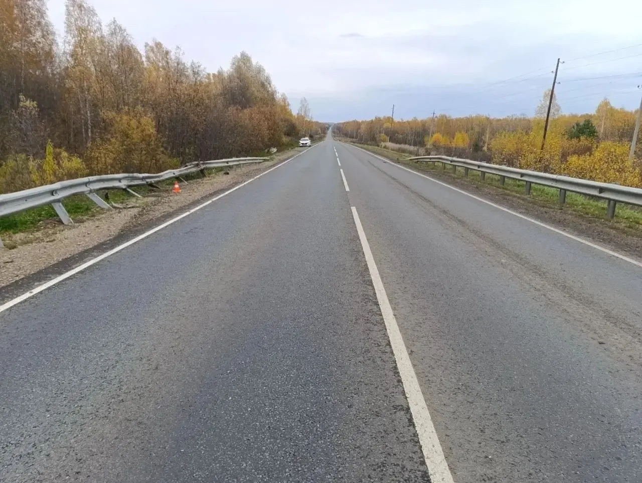 😱 В Шегарском районе автомобиль вылетел в кювет, пострадала женщина.