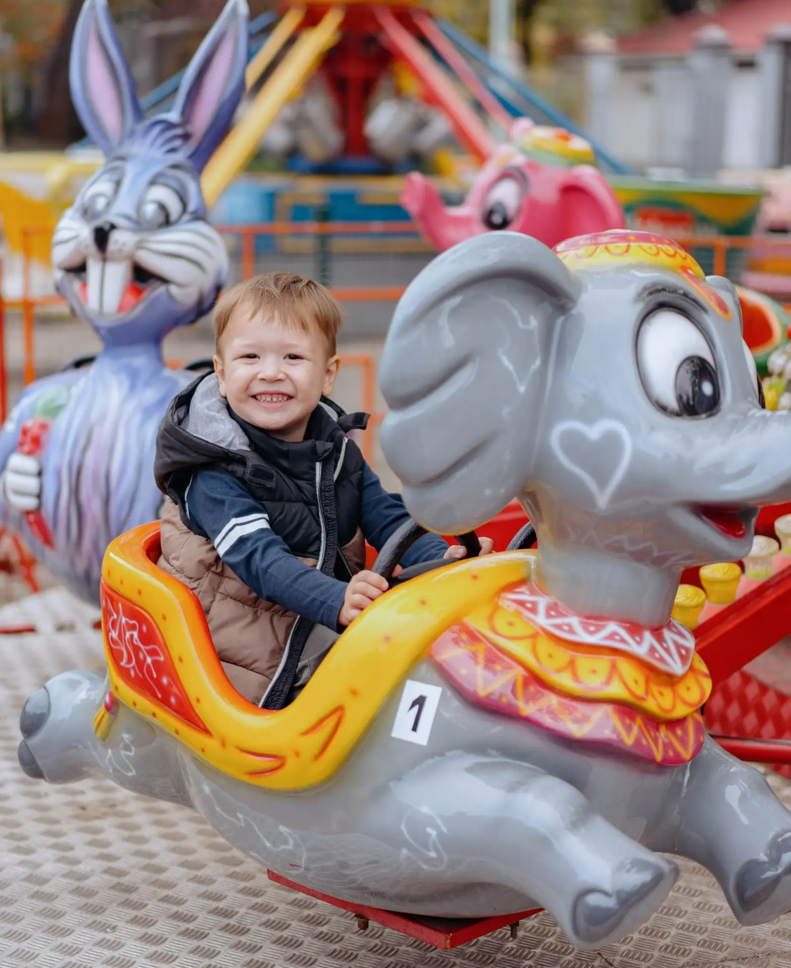 🎢Внимание! Катайтесь сегодня на всех аттракционах – за полсуммы!*