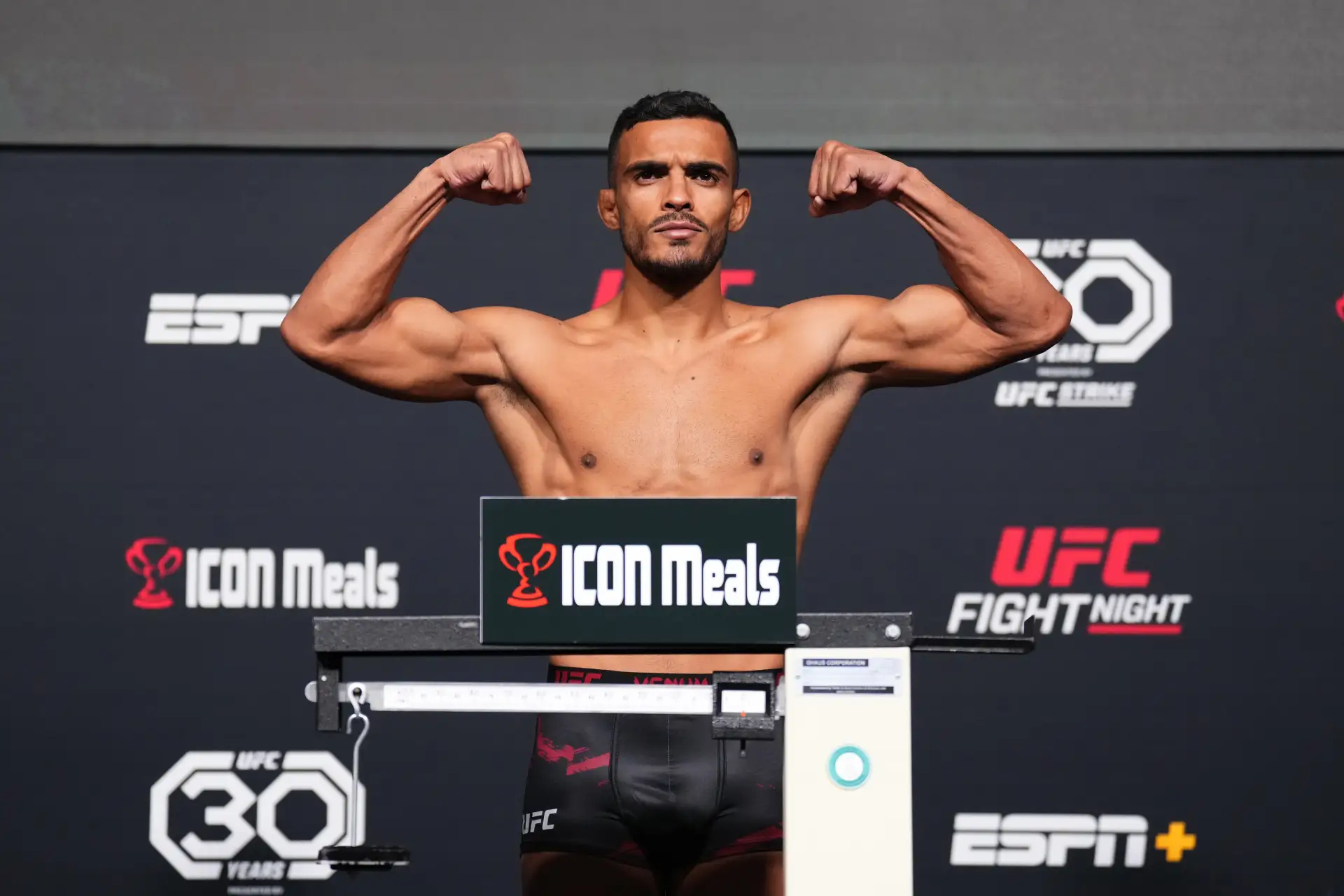 ↗️ Трое бойцов оштрафованы после взвешивания на UFC Vegas 122