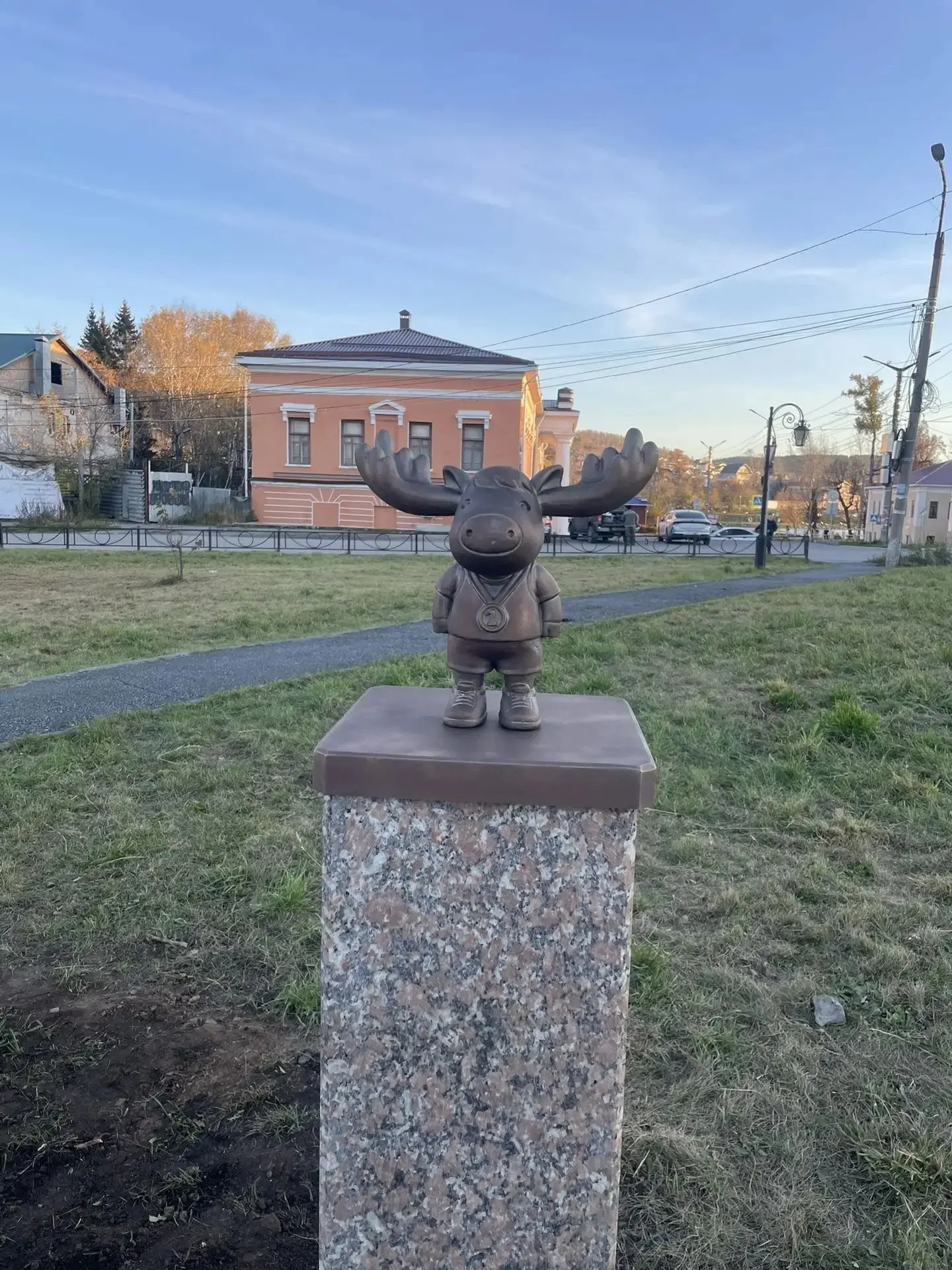 Бронзовые лоси добрались до Старгорода!