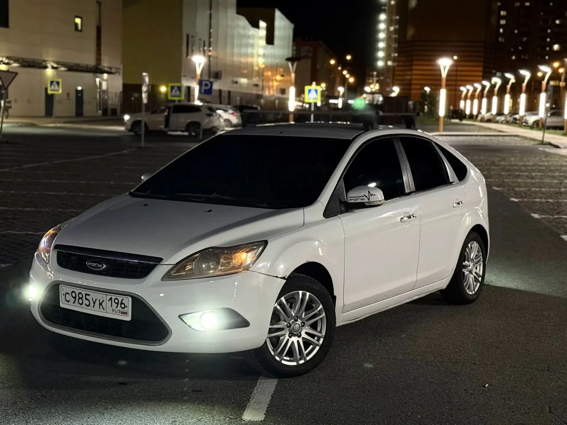 FORD FOCUS.