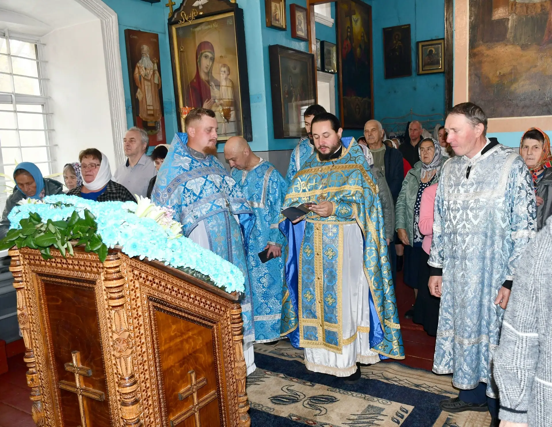 Покров Пресвятой Богородицы: в храмах города Кирсанова прошли торжественные богослужения