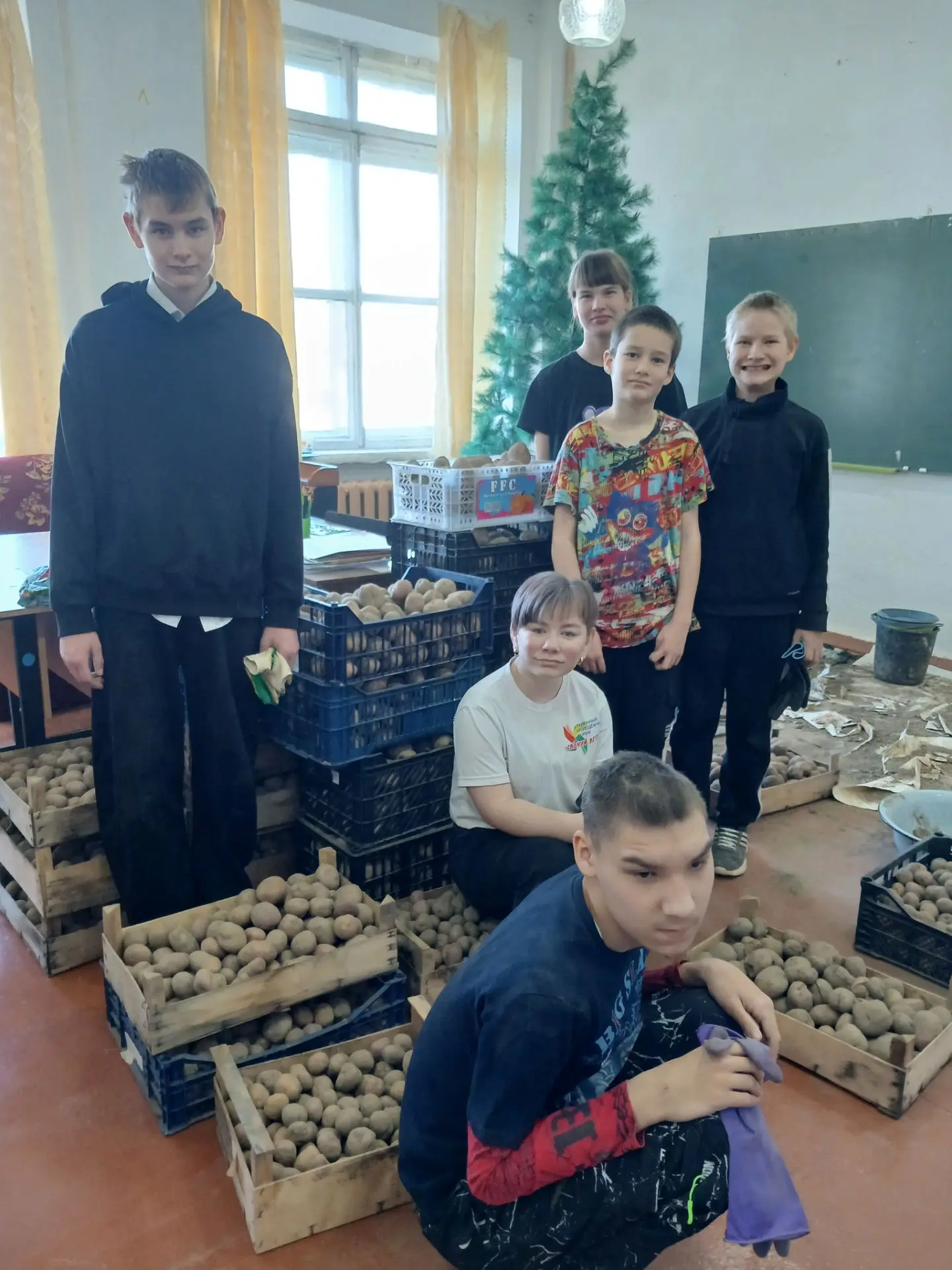 Дети с нетерпением ждали урок основы социальной жизни, потому что интуитивно понимали: ...