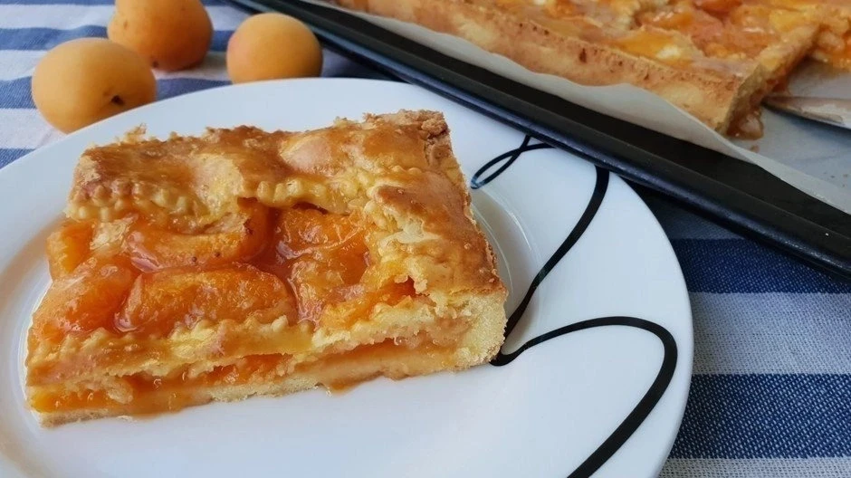 ПЕСОЧНЫЙ ПИРОГ С АБРИКОСАМИ