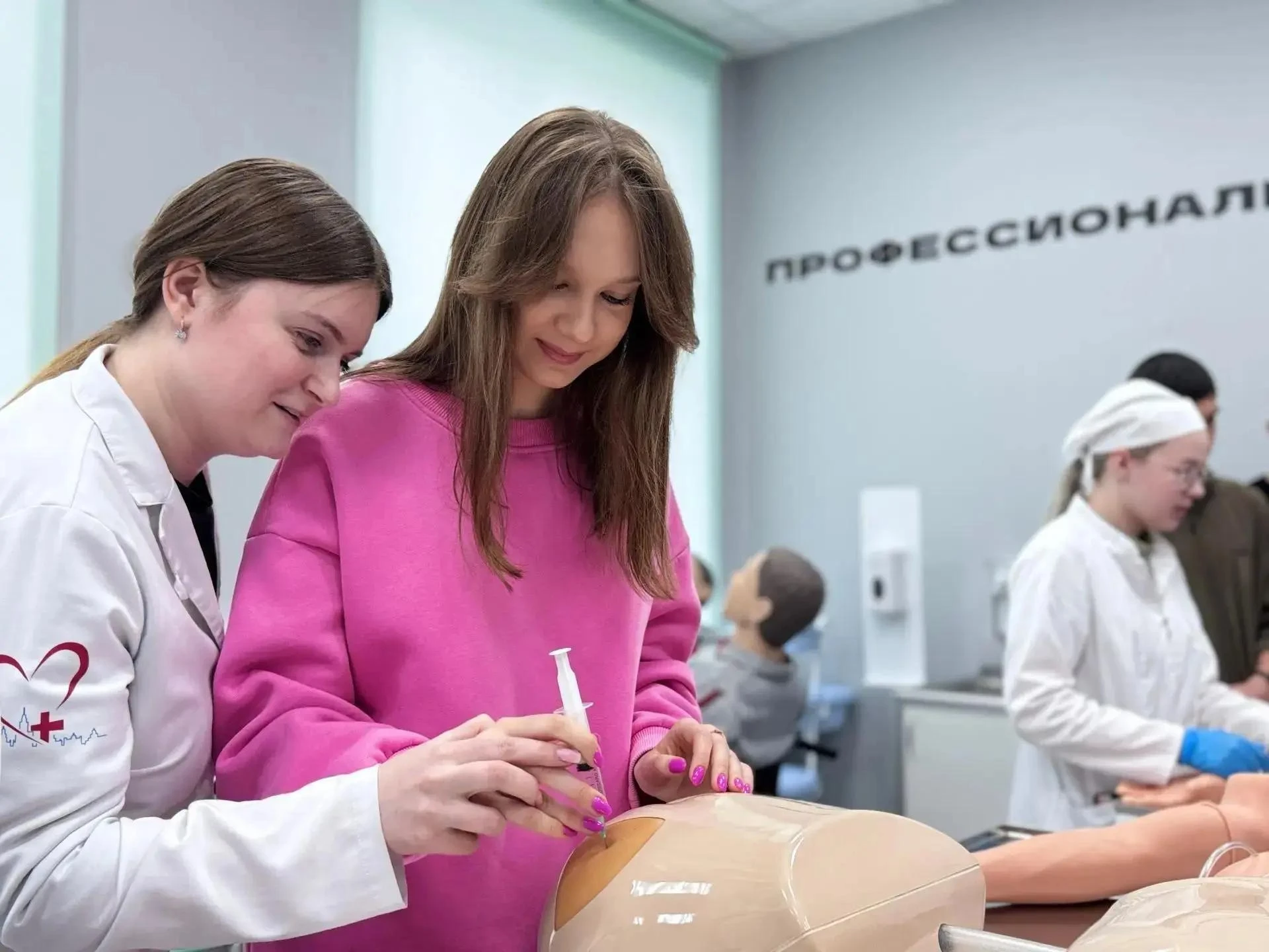 🎓 17 октября пройдет Единый день открытых дверей в колледжах и техникумах Подмосковья.