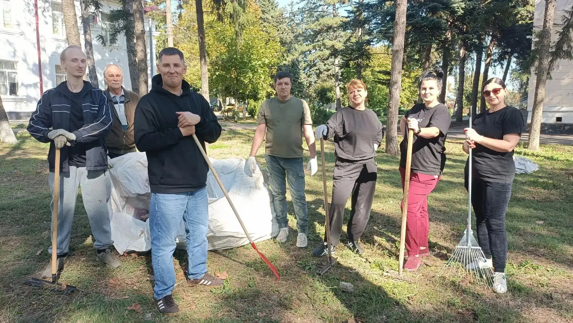 🌿 Чисто там, где не мусорят, и там, где работают с душой!