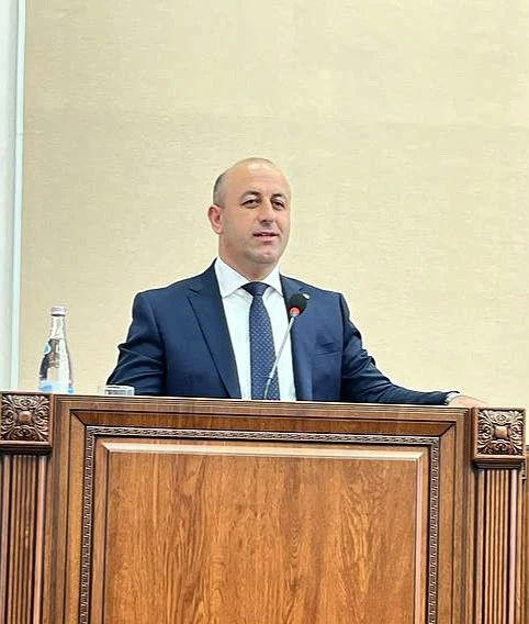 39-летний Мурат Хоконов избран главой администрации Зольского района.