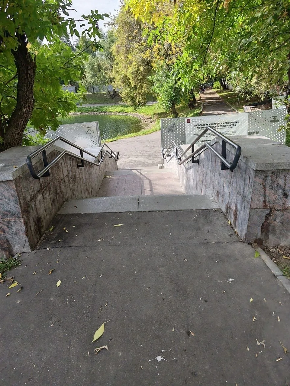🏙 Настоящие жители Таганки наверняка узнают эту лестницу с первого взгляда.