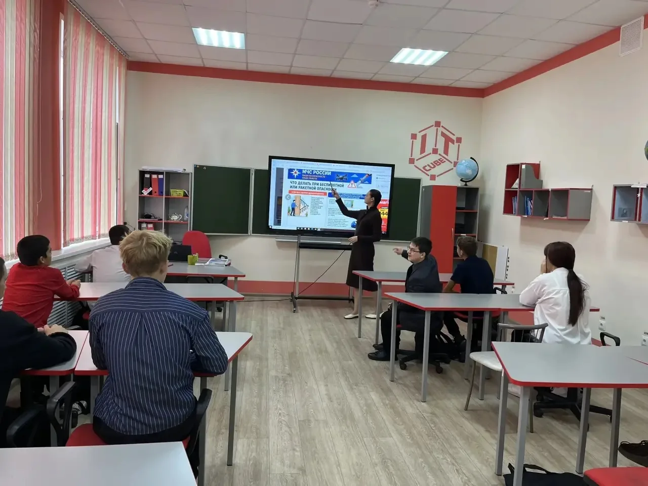 ✅ 🇷🇺 9 октября в нашей школе прошли открытые уроки, приуроченные ко Дню гражданской о...