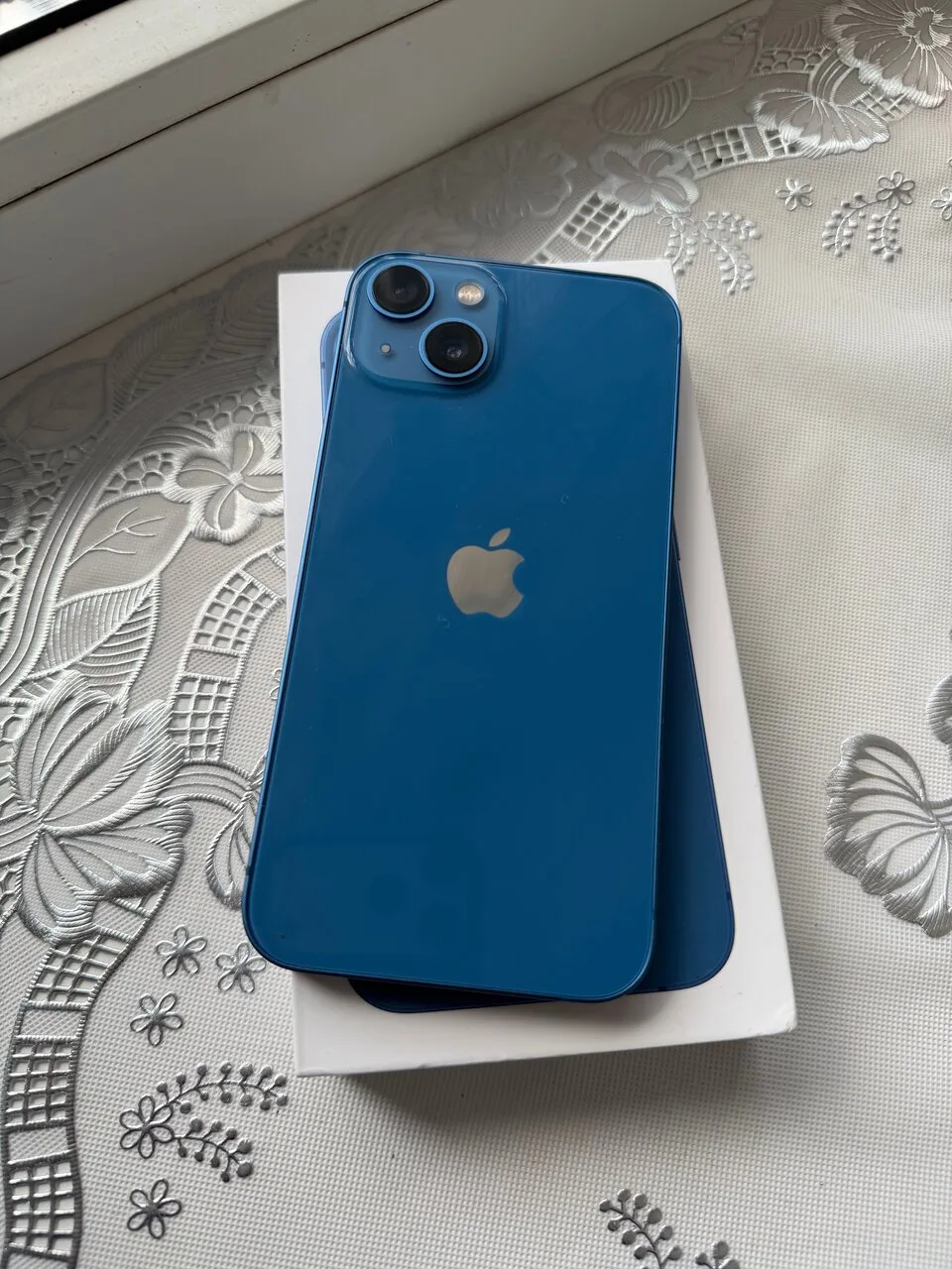 Продам iPhone 13 128 ГБ, б/у, Донецк, 24 000 рублей