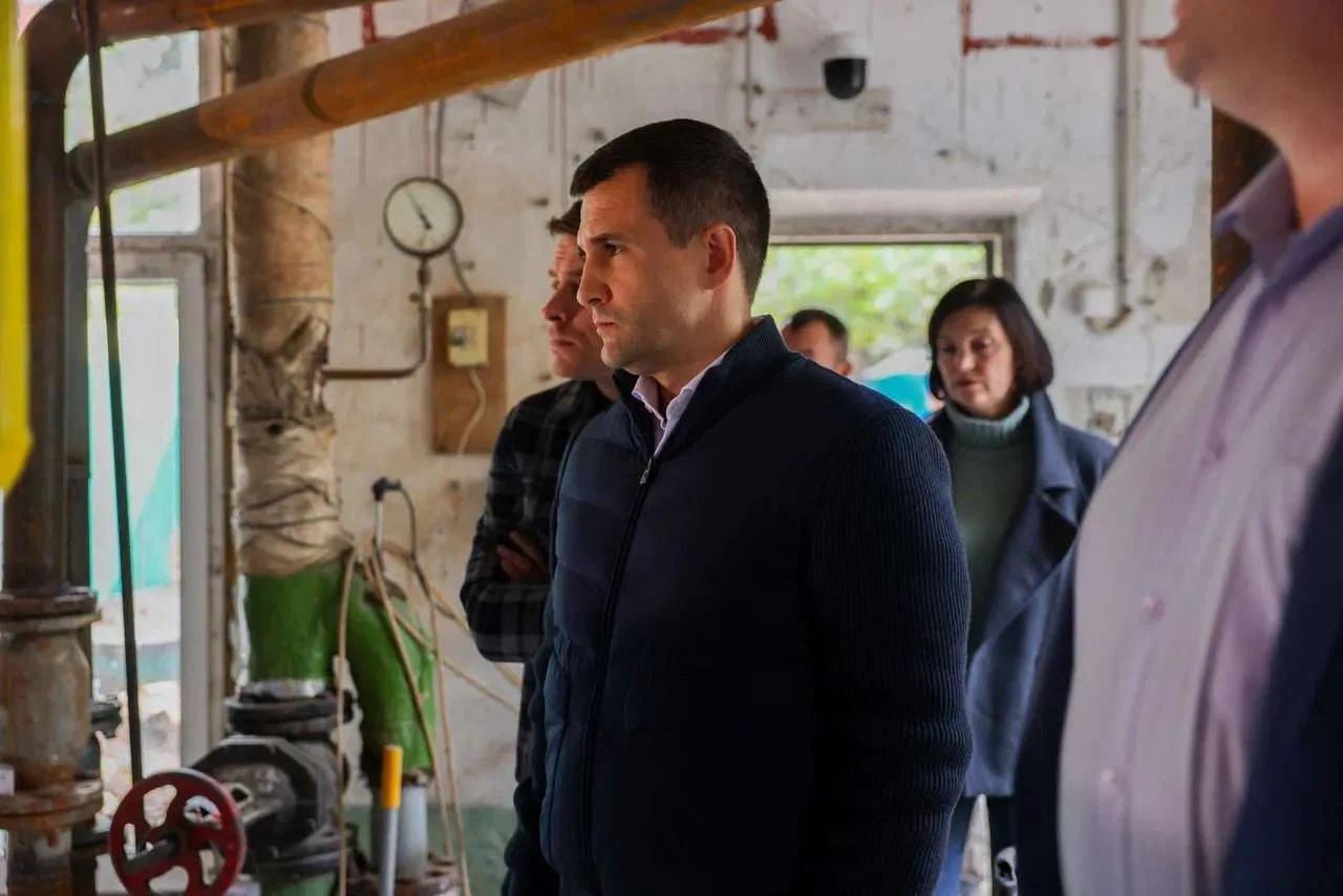🛠В округе продолжаем планомерно модернизировать систему теплоснабжения, чтобы обеспечи...