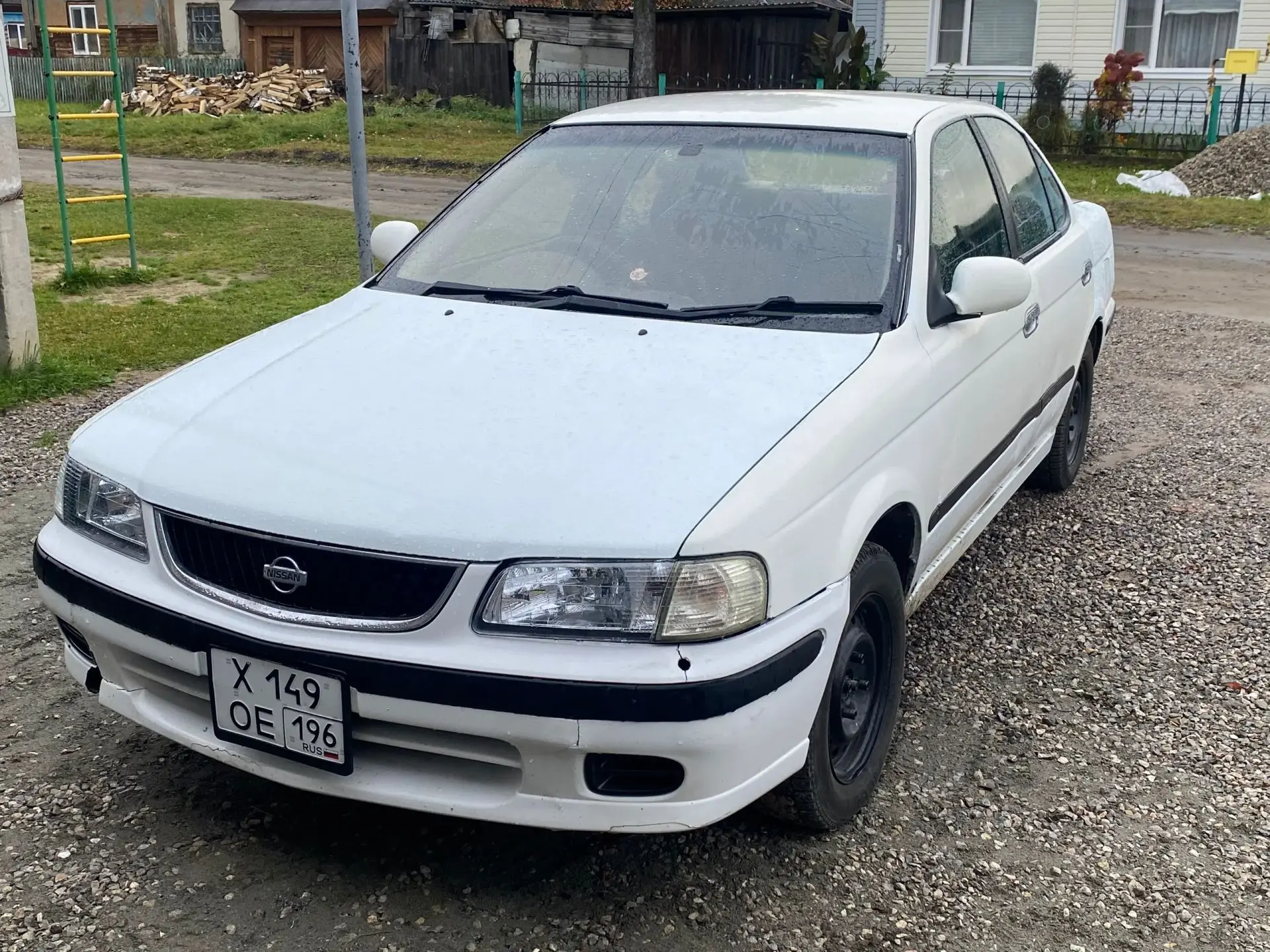 Продам nissan sunny fb15. 2001 год выпуска.
