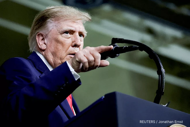 Трамп заявил, что Зеленский должен сфокусироваться на заключении сделки с Россией, а не...