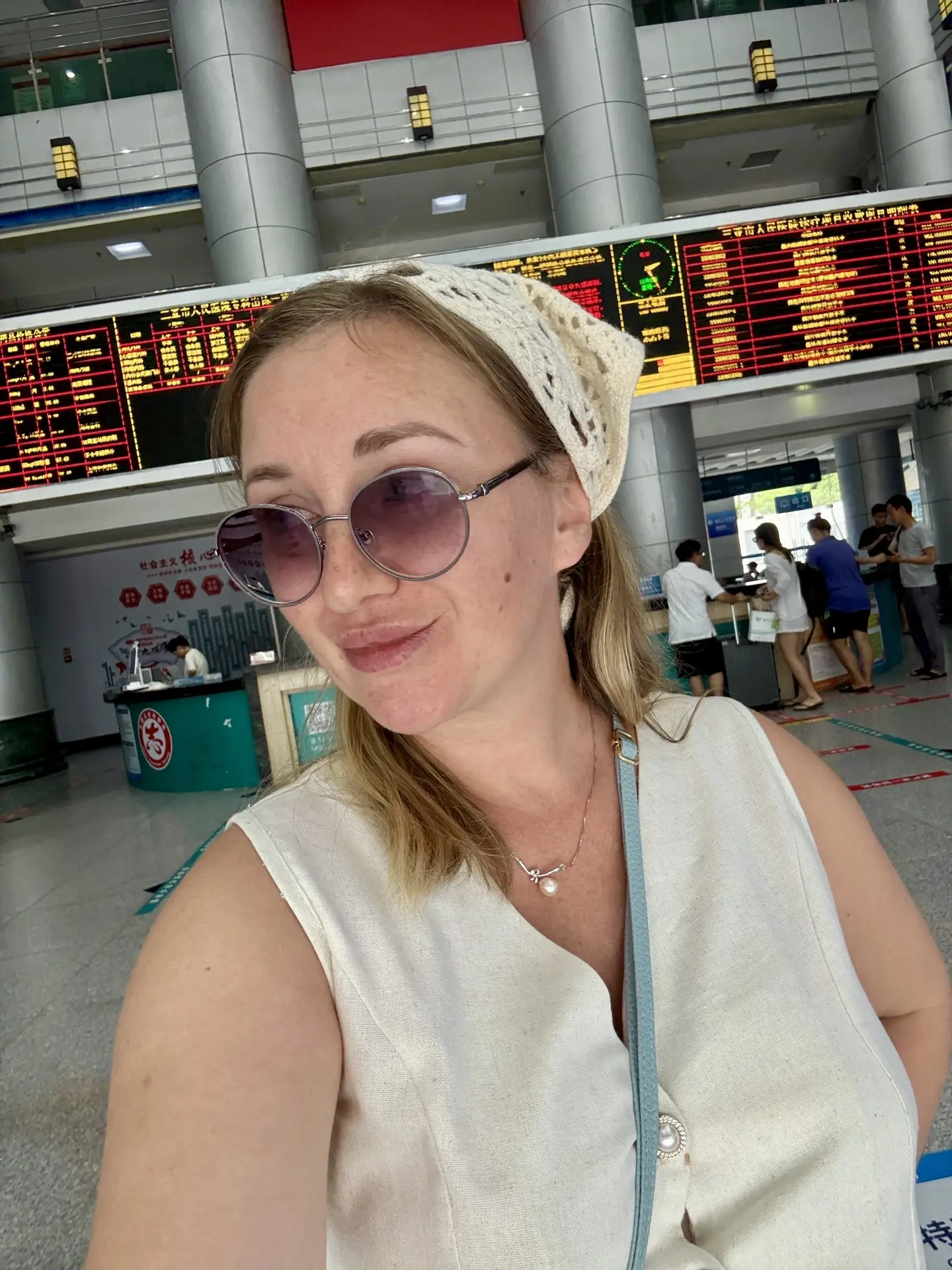 В общем, рецидив. Активировала страховку, съездила в местный госпиталь. Не очень хороши...