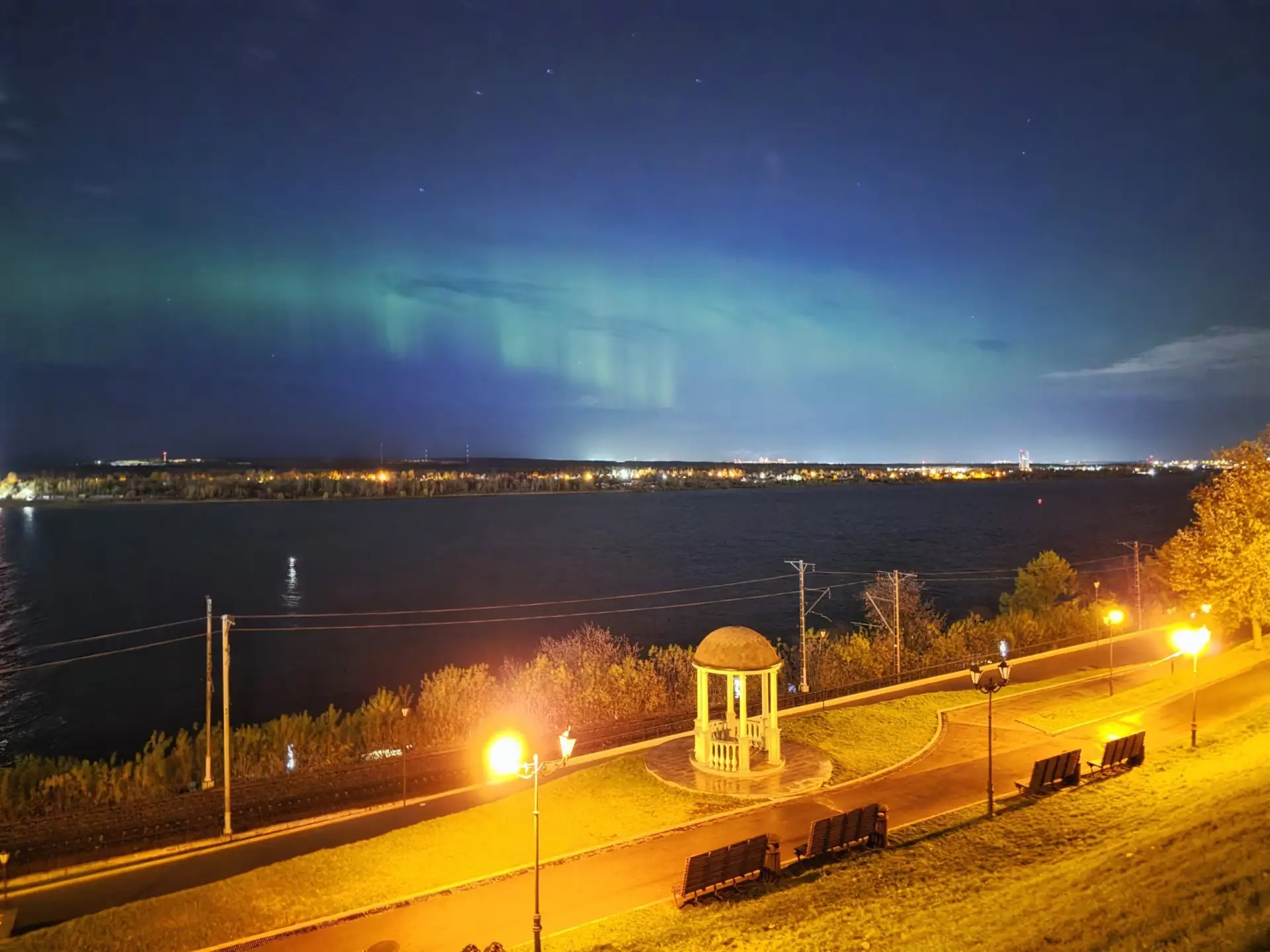 Северное сияние сегодня ночью над Пермью