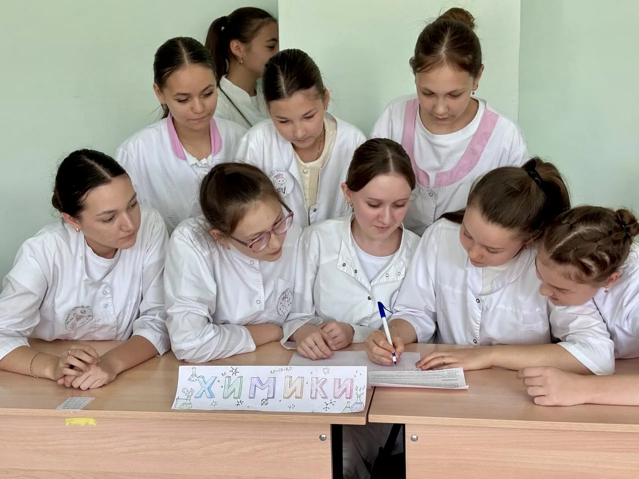 🧪 Сегодня в МАОУ «Токаевская СОШ» прошёл увлекательный День химии! ⚗️