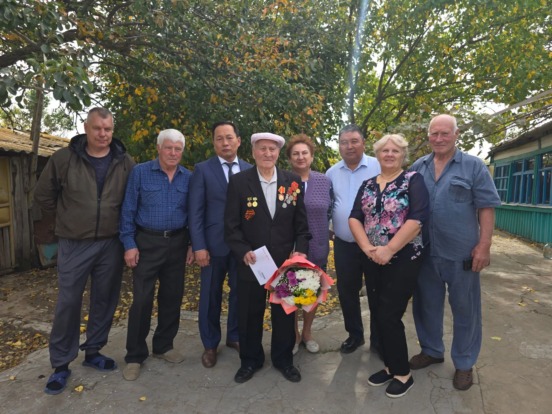 🌟 97 лет мудрости, труда и любви: Иван Митрофанович Гончаров отмечает день рождения!