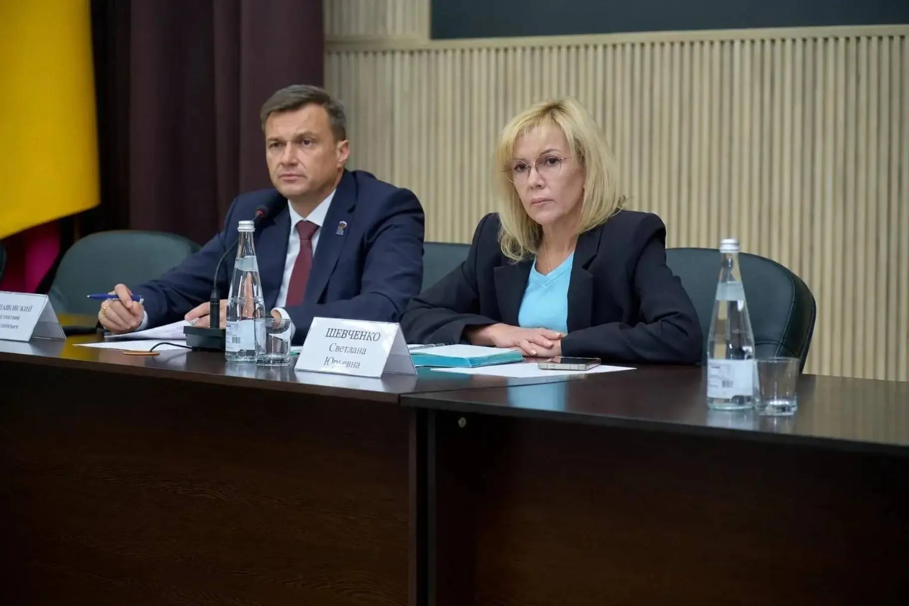 На аппаратном совещании подведены итоги прошедшей недели и поставлены задачи на новую