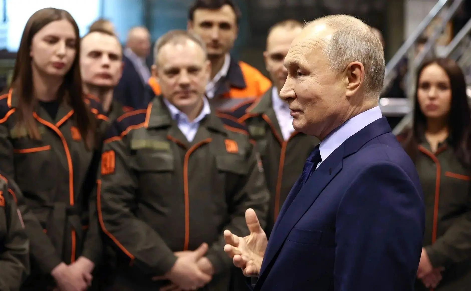 Президент России Владимир Путин поздравил Уралвагонзавод с 90-летием