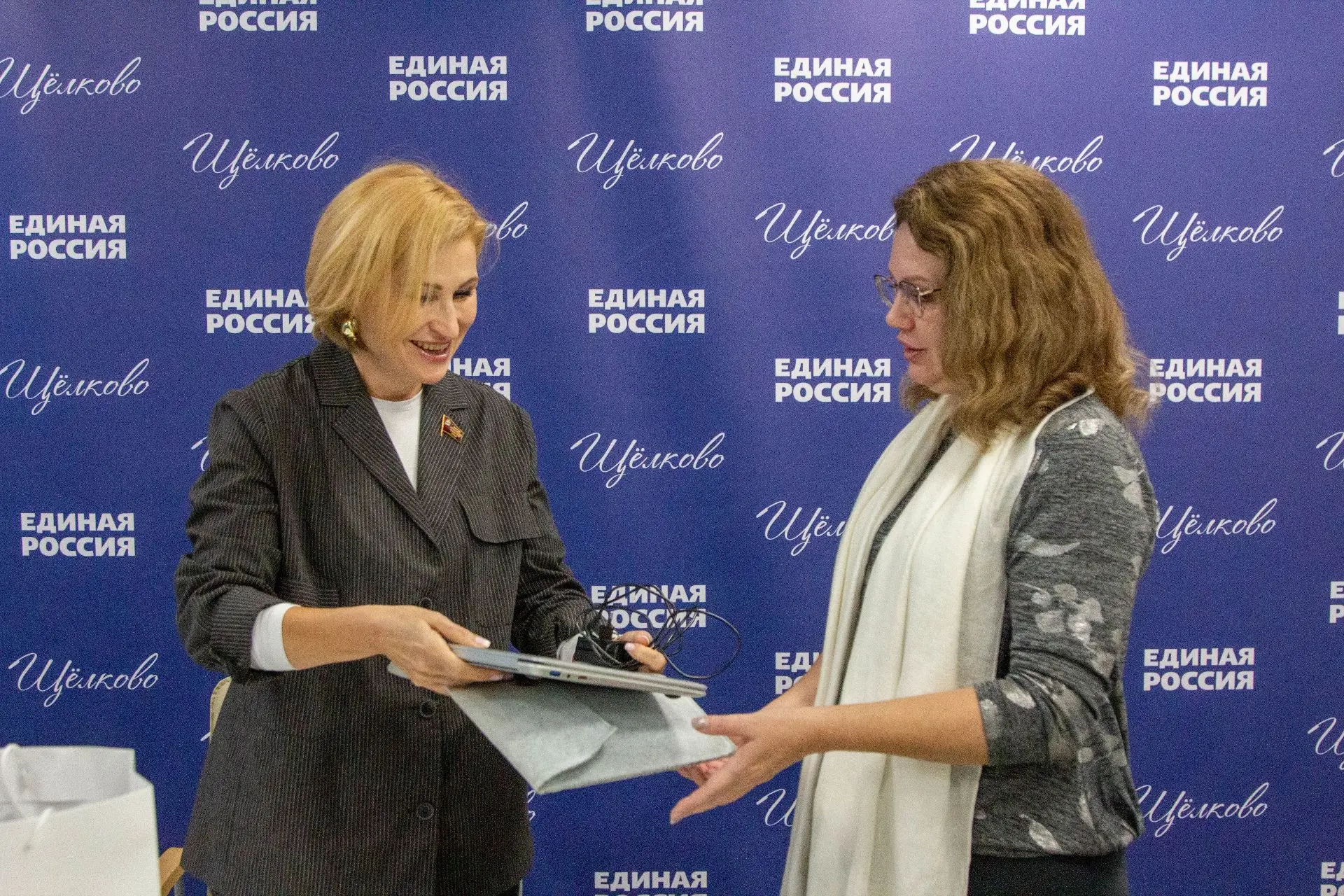 На приёме ко мне обратилась женщина, у которой на СВО — оба сына и муж.