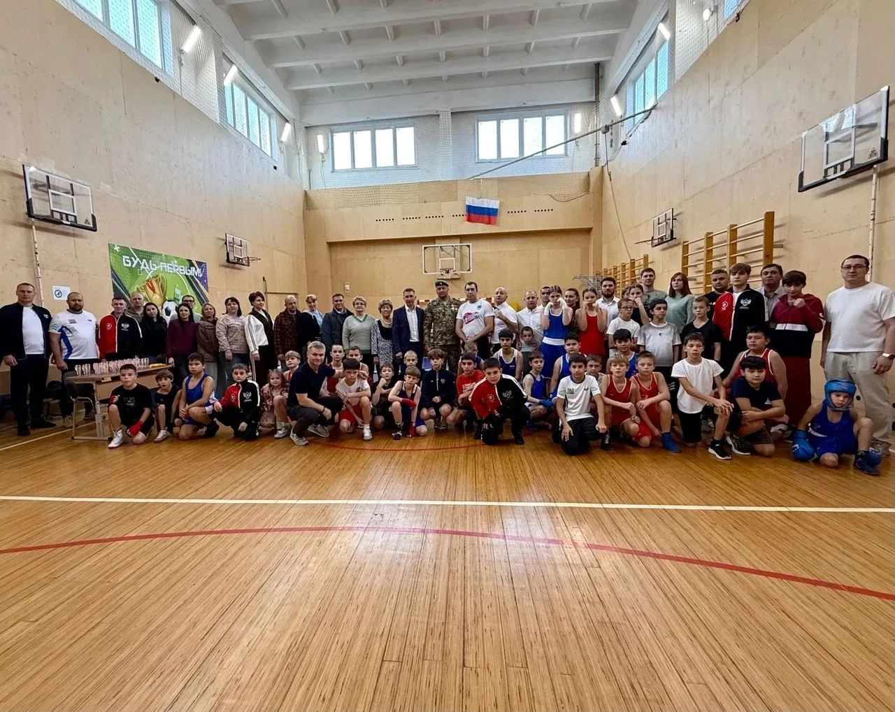 🥊 В Нягани прошёл турнир по боксу памяти Августы Гордиенко