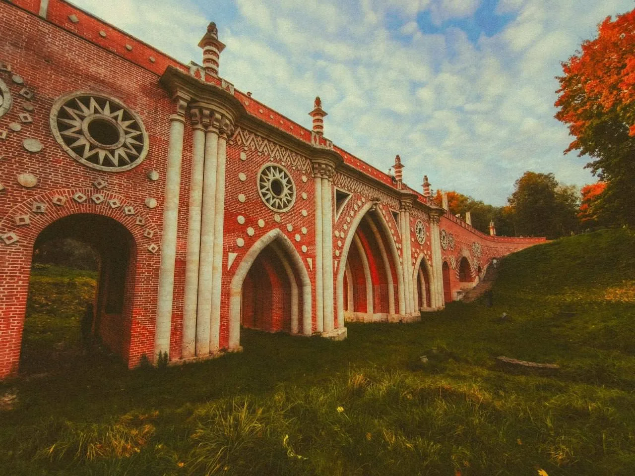 🧡Осенняя атмосфера в Царицыно.