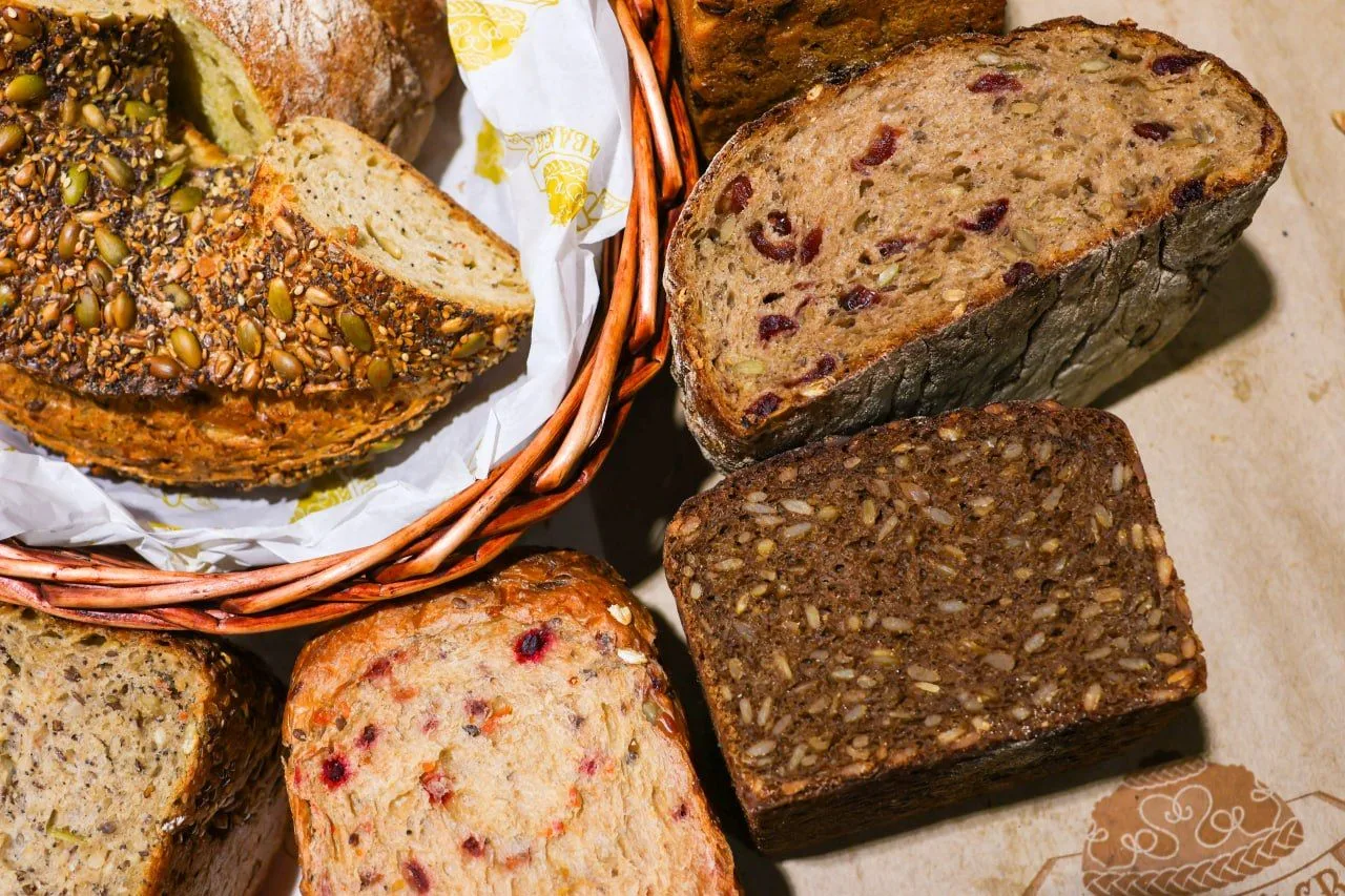 🍞 Хлеб на стол, так и стол престол