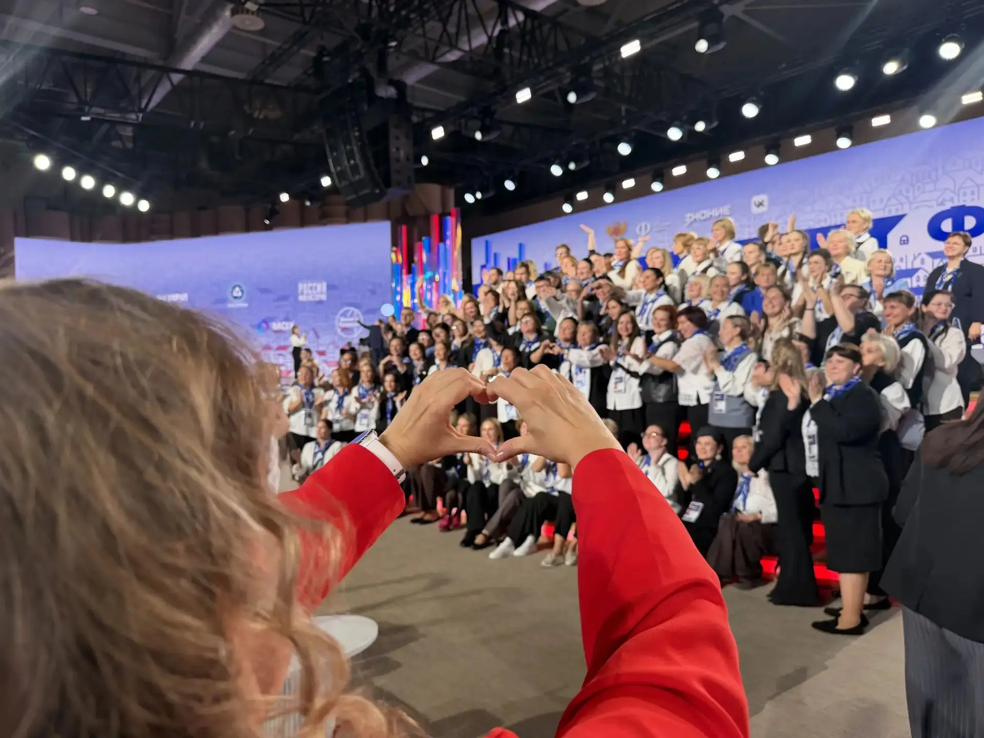 А ещё самое главное, я забыла вам рассказать важную новость!