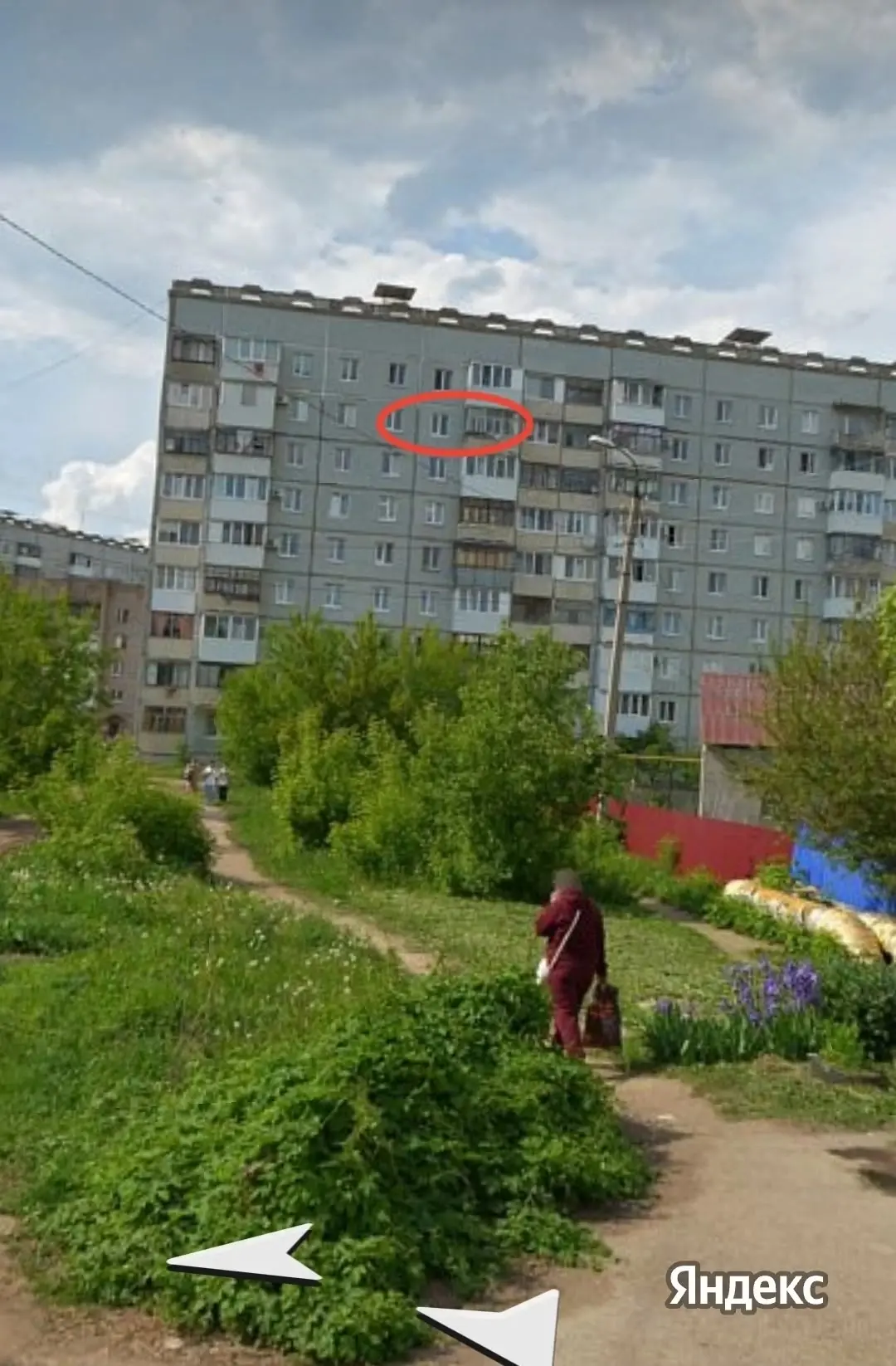 24 мкр. 10 дом. С 15 по 16 октября неизвестные ведут беспорядочный огонь, предположител...
