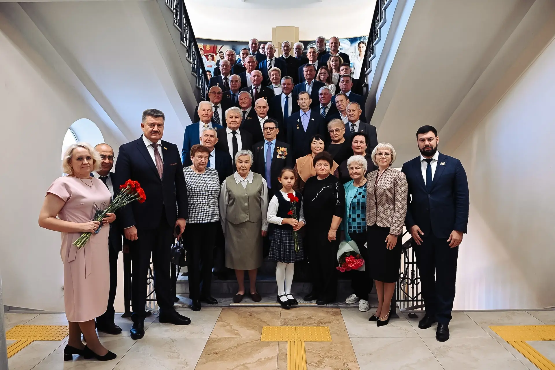 🕊️ Сегодня в Чувашском государственном аграрном университете открыли мемориальную доск...