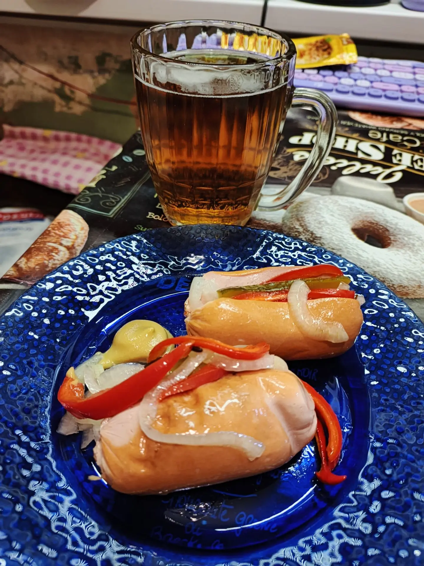 Утопенцы с кружечкой Чешского😈