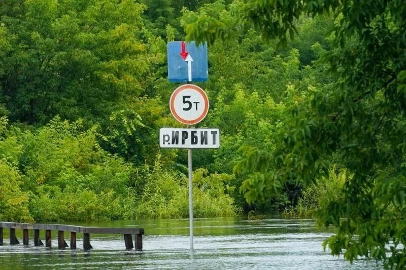 Река Ница затопила Ирбит, поднявшись почти на 3,5 метра.