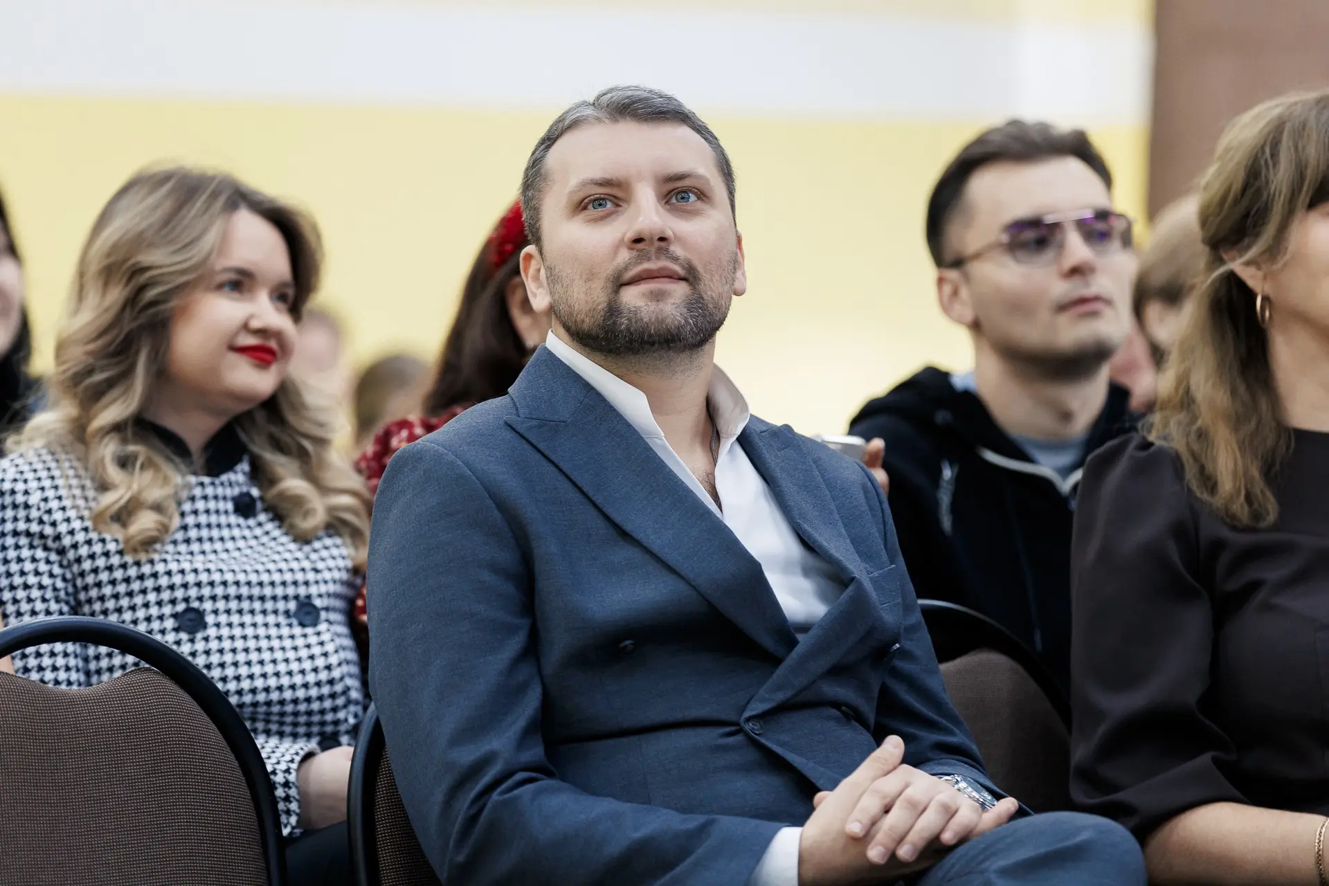 🎉 «Учитель — это призвание»: праздник, который согрел сердца! 🎉