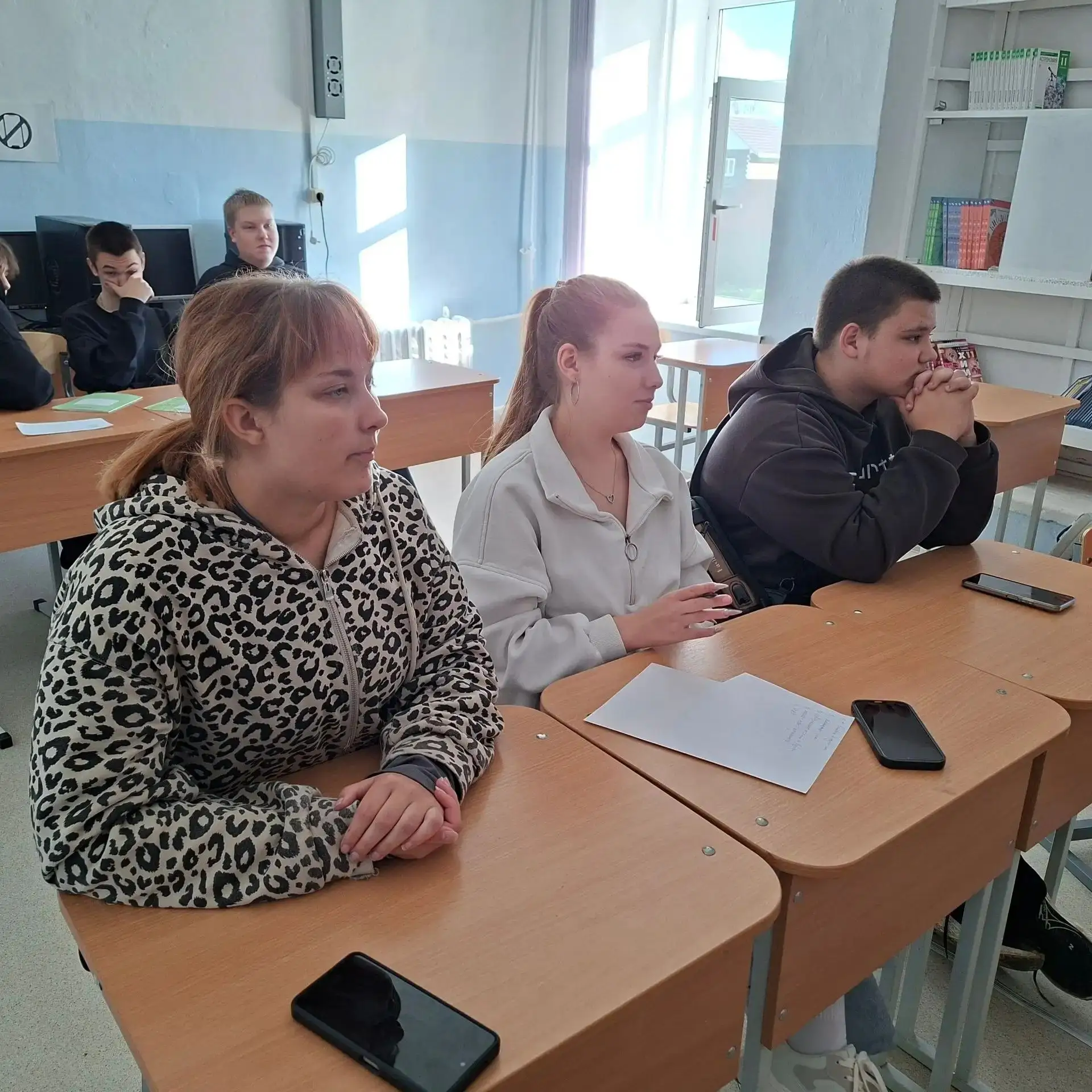 🎉 Неделя профилактики: учимся принимать верные решения! 🎉В девятых классах нашей вече...