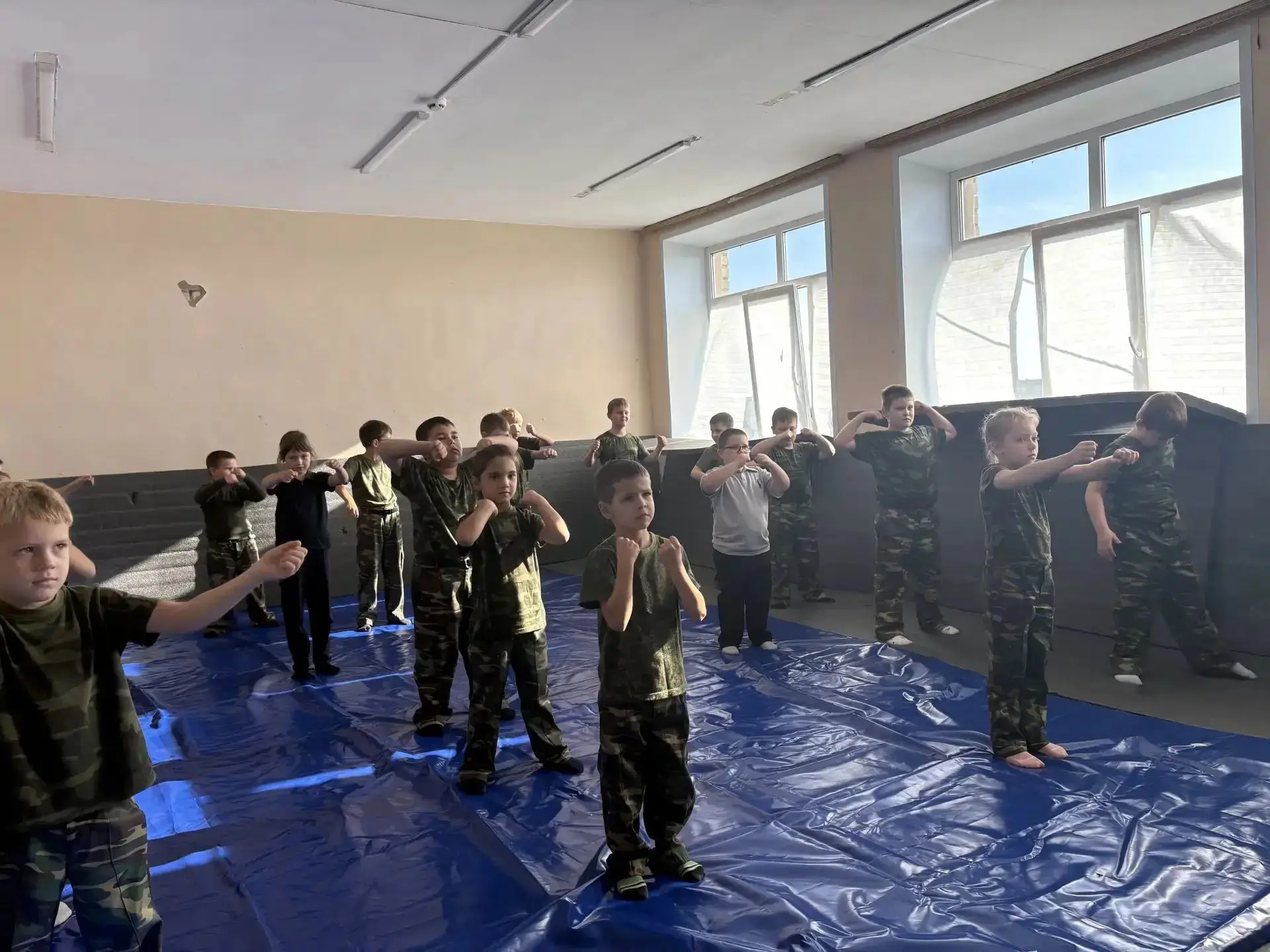 🥊В кадетских классах нашей школы прошел мастер-класс по боксу.🥊