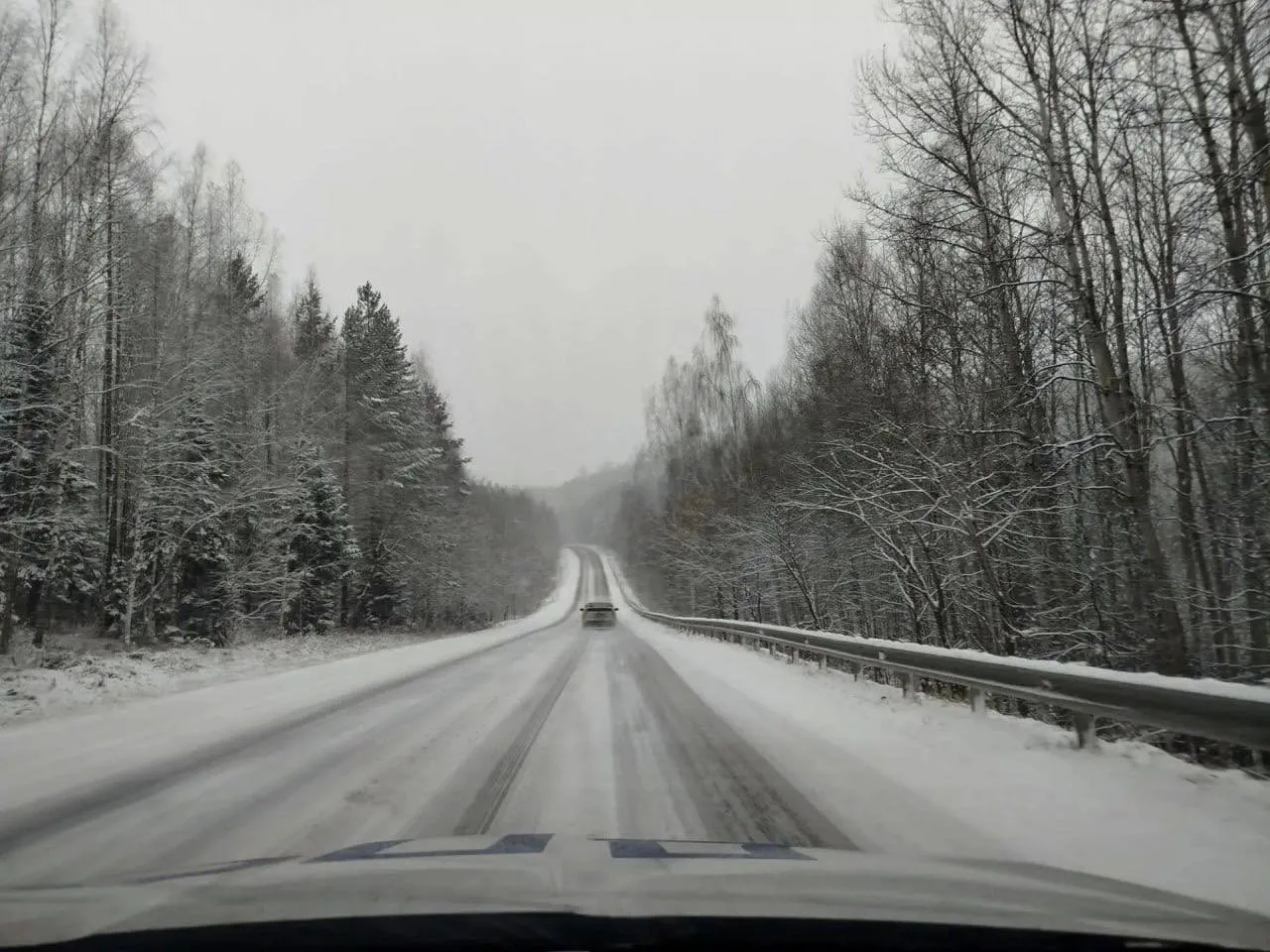 На загородных трассах края сегодня снежно ❄️