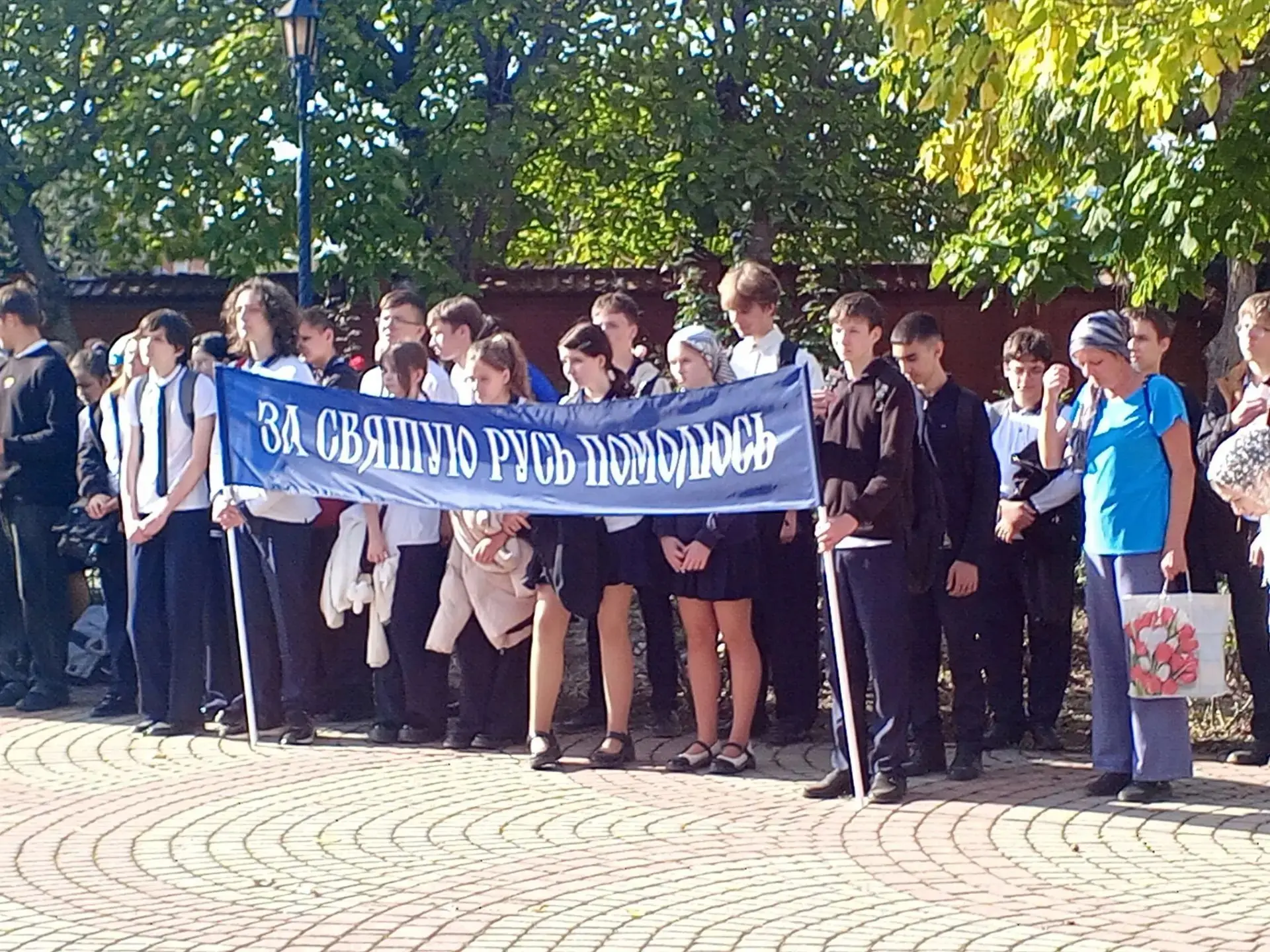 🏫 Учащиеся МБОУ СОШ №1 имени А. В. Суворова — 9А, 9Б и 8Б классы — приняли участие в м...