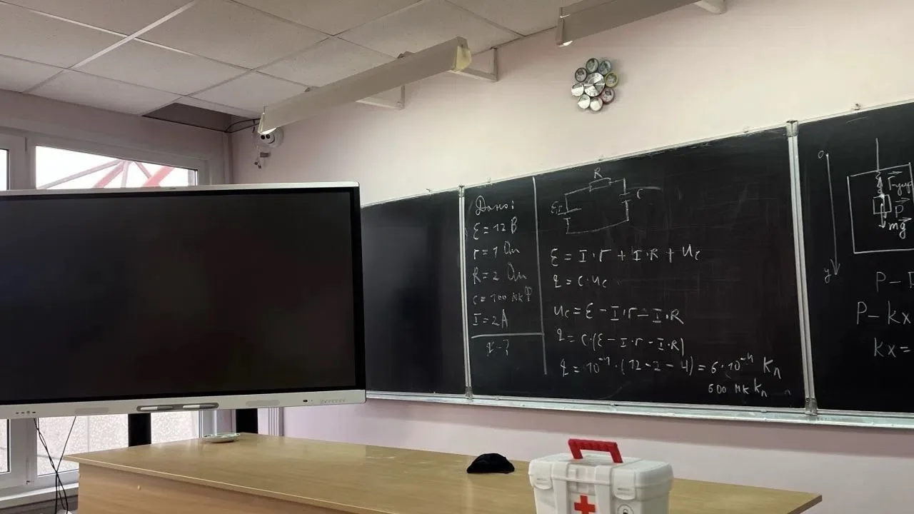 В Арбеково продолжают решать проблему вторых смен в школах