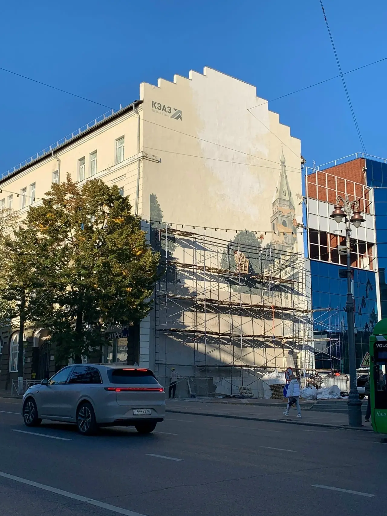 На Ленина восстанавливают мурал