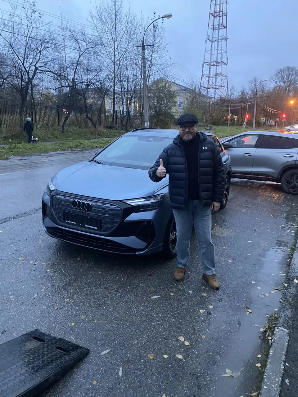 Дмитрий получил Audi Q4 E-Tron 50 AWD! Желаю приятных поездок и беззаботности с топливом!)