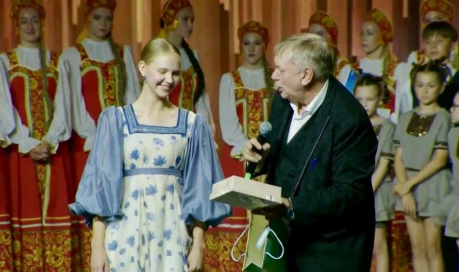 🎉 Орловчанка получила спецприз конкурса «Хрустальные звёздочки»